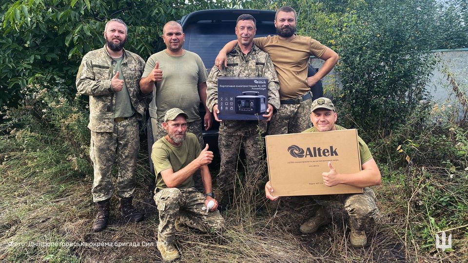 Військові 4